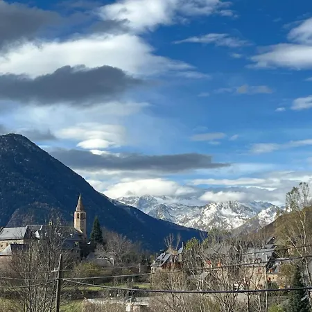 Сasa de vacaciones Casa Esquí En Pueblo Junto A Baqueira Beret Bagergue