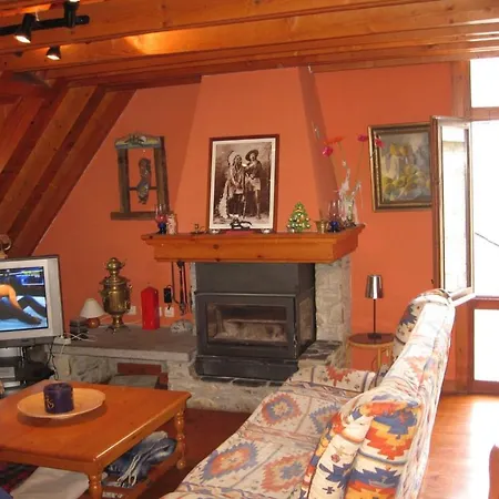 Casa De Piedra Con Encanto En El Bonito Pueblo De *